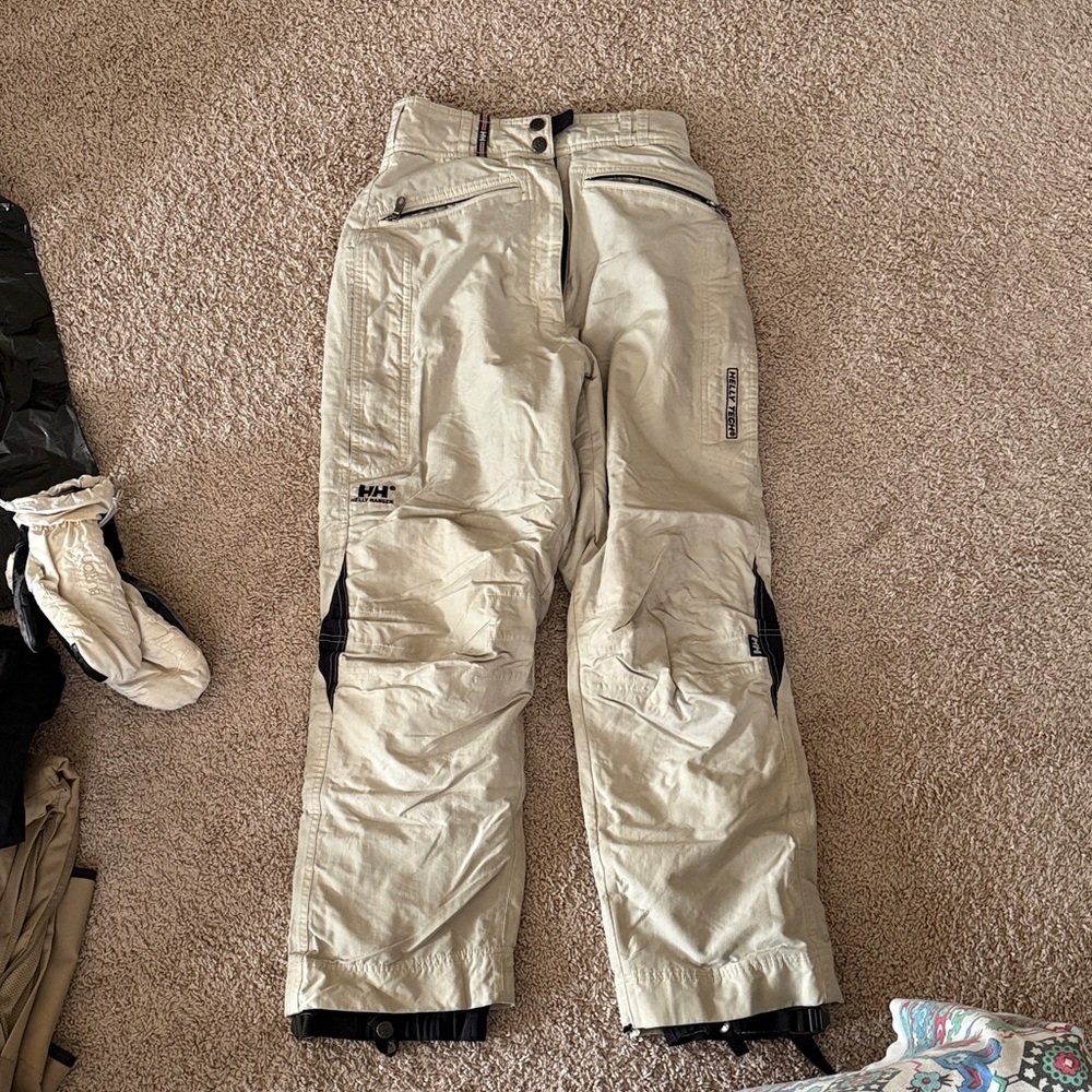 Helly Hansen women’s cream ski pants